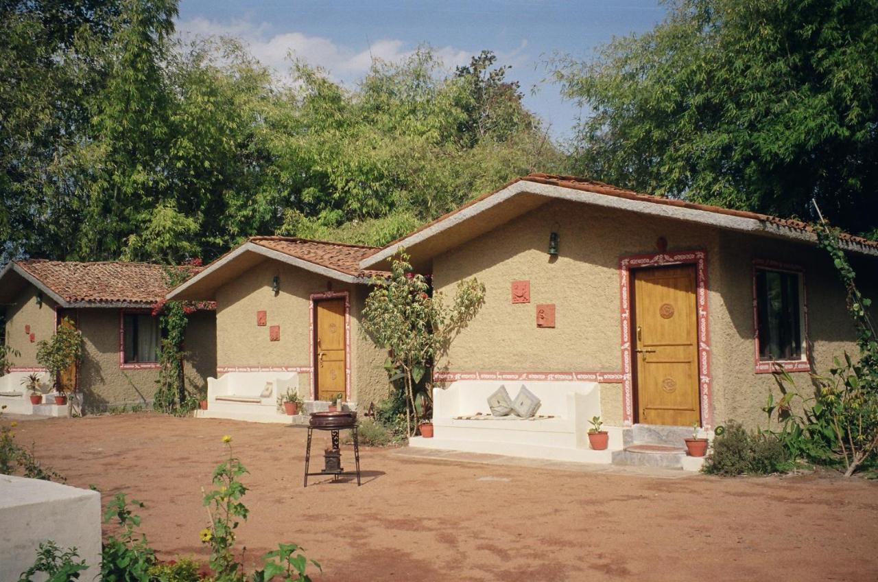 Bandhavgarh Jungle Lodge Tāla المظهر الخارجي الصورة